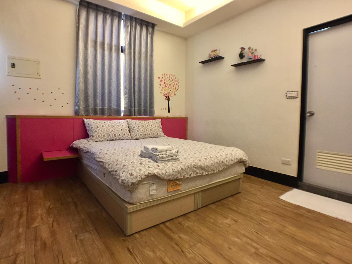 Funja Colorful Hotel Тайджун Екстериор снимка